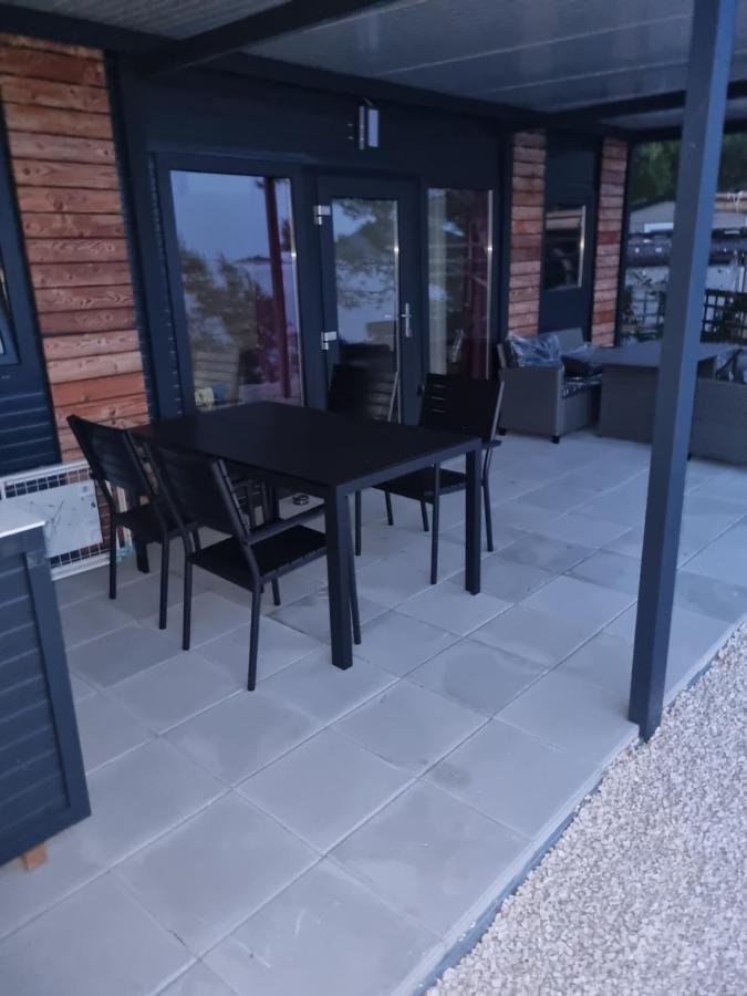 Hipo Camp Mobil Home Arta Pakoštane Exterior foto